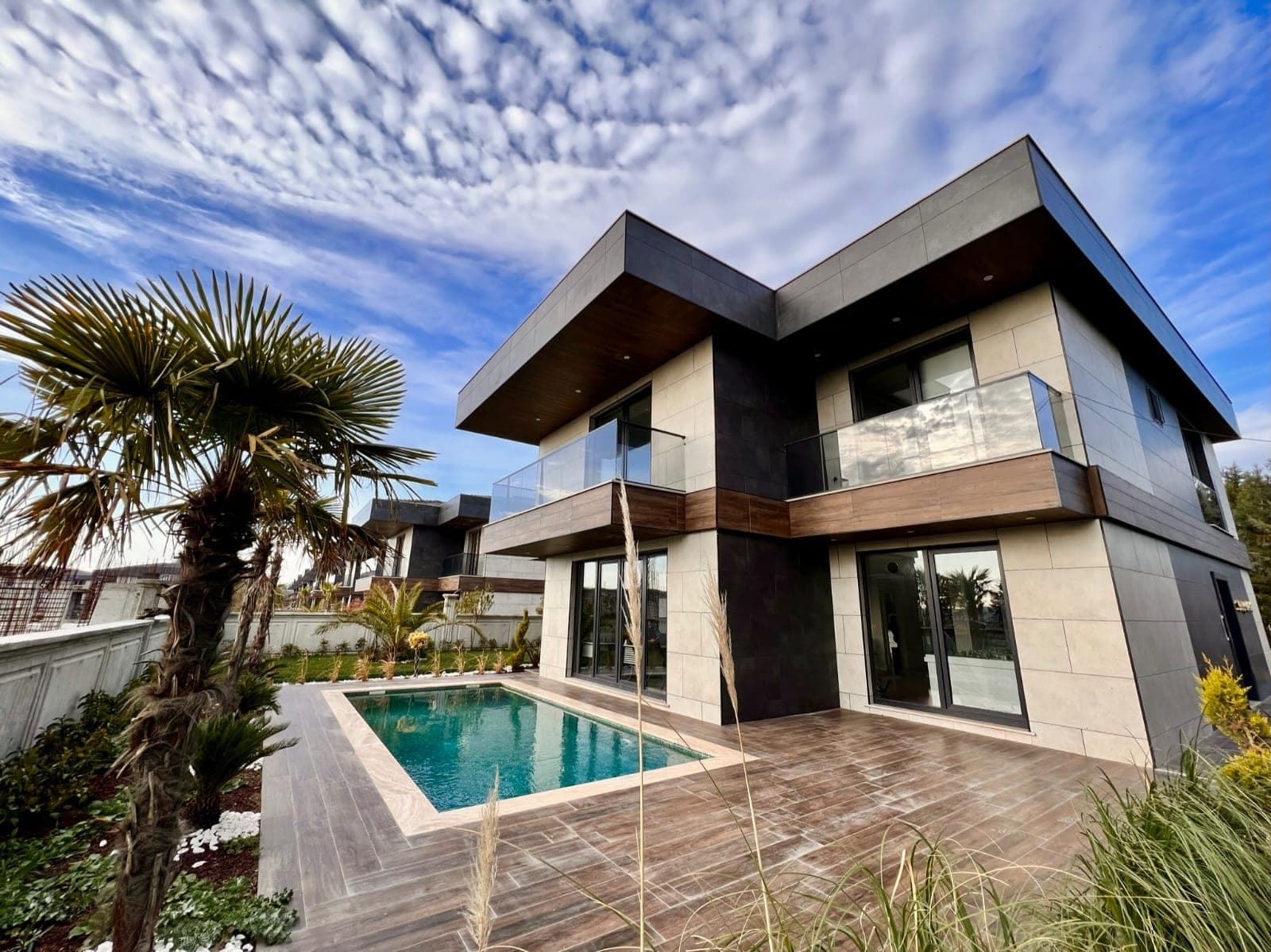 Kent Villas — view 2
