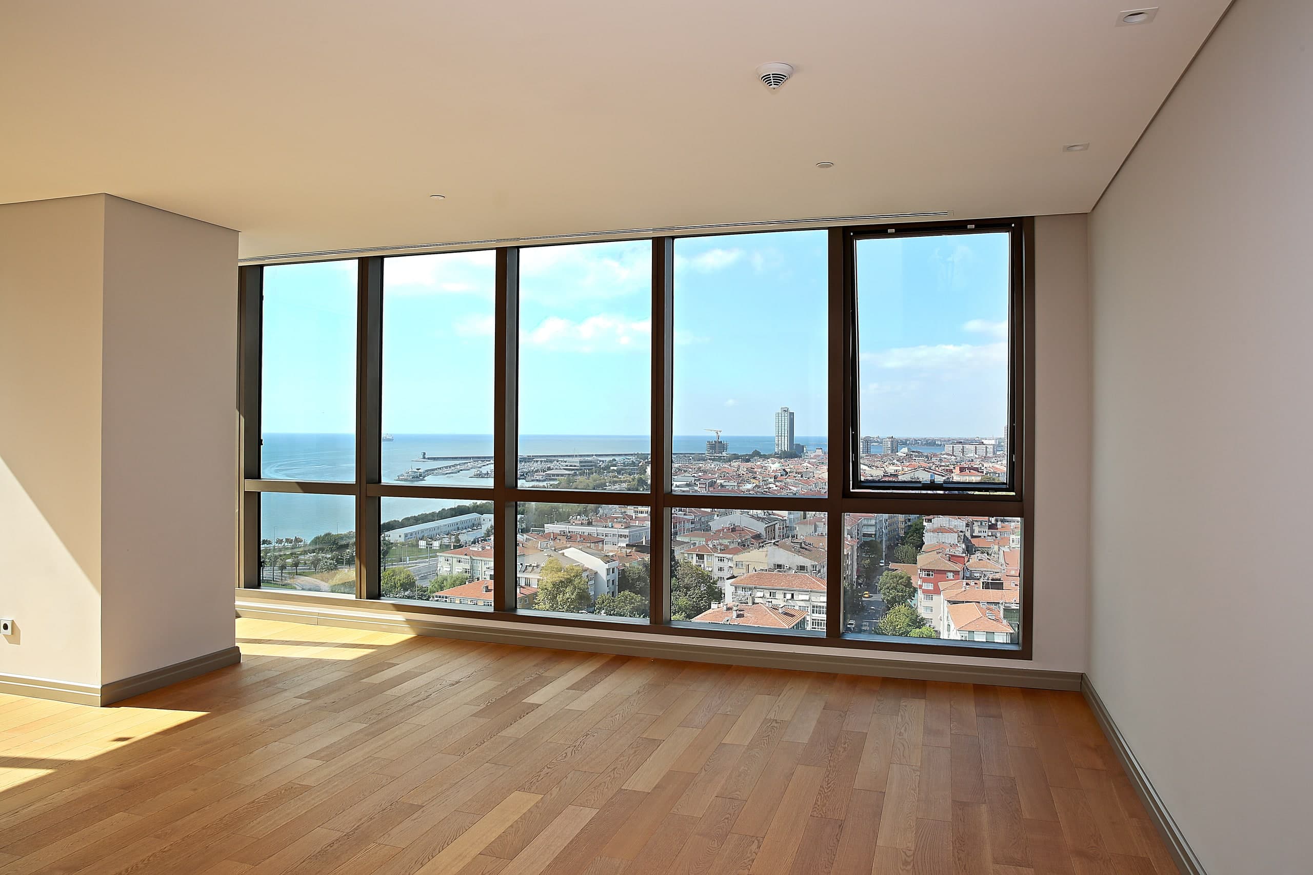 Castle 360 — view 12