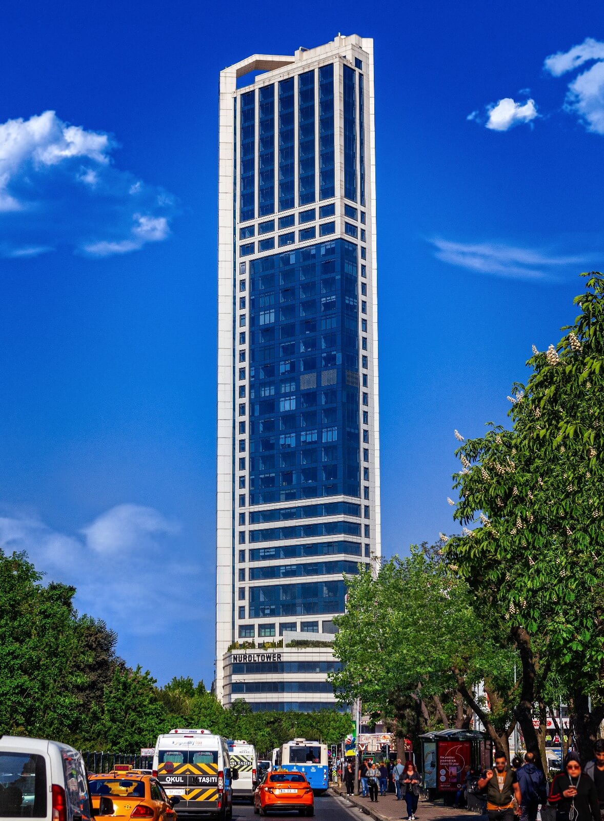 Luxurious office in the center of Istanbul, suitable for business life 8